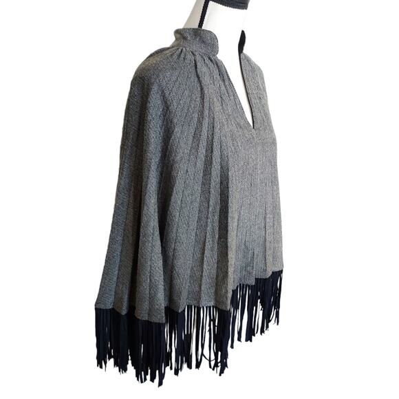Komarov Fringed V Neck Black White Herringbone Poncho Cape Women One Size - Picture 2 of 5